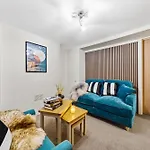 شقة Knole Stylish 3br House W Garden, Parking Near Cribbs And M5 By Altoluxo Short Lets & Serviced