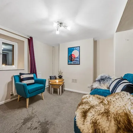 アパート Knole Stylish 3br House W Garden, Parking Near Cribbs And M5 By Altoluxo Short Lets & Serviced ブリストル