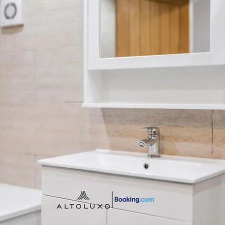 アパート Knole Stylish 3br House W Garden, Parking Near Cribbs And M5 By Altoluxo Short Lets & Serviced ブリストル