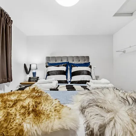 Knole Stylish 3br House W Garden, Parking Near Cribbs And M5 By Altoluxo Short Lets & Serviced * Bristol